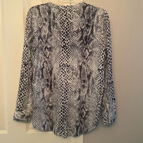 Soft Joie Blouse Top - Picture 2 of 7